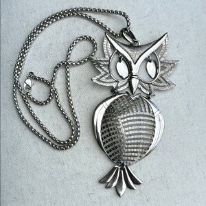 Vintage 1979’s Alan owl necklace